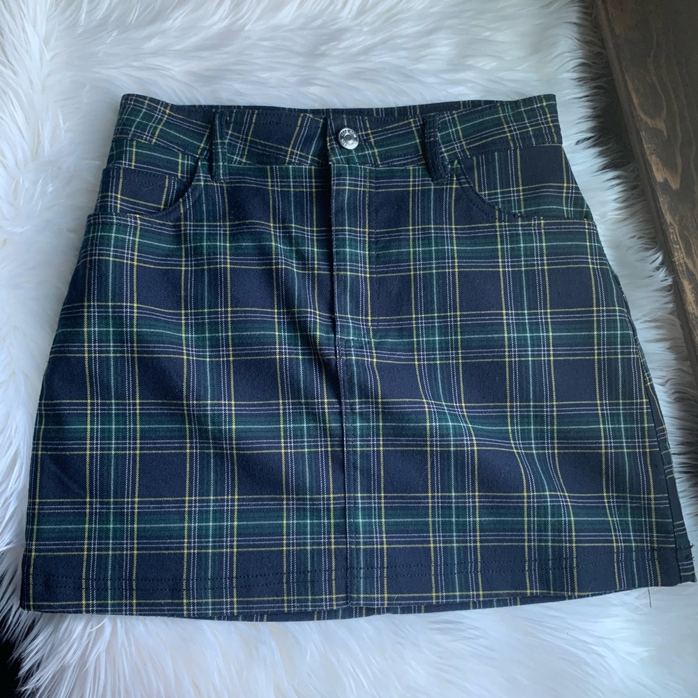 Forever 21 Navy Plaid Mini Skirt (S)
